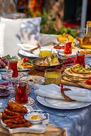 Cunda Battalos Küçük Otel