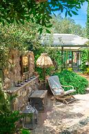 Cunda Battalos Küçük Otel