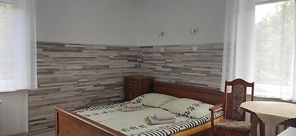 Villa SART Apartments & Guest Rooms