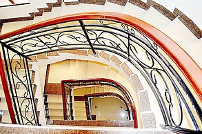 Marie's Royale Hotel