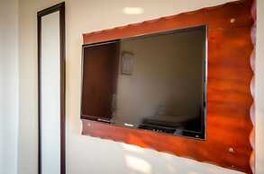 Marie's Royale Hotel