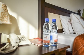 Marie's Royale Hotel