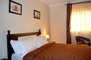 Marie's Royale Hotel