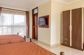 Marie's Royale Hotel