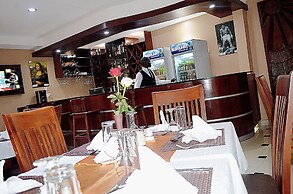 Marie's Royale Hotel