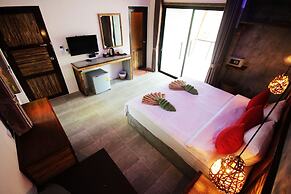 Coco Cape Lanta Resort