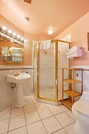 After Eight Bed and Breakfast