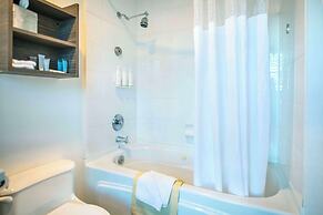 Grand Park Hotel & Suites Downtown Vancouver, Ascend Hotel Collection