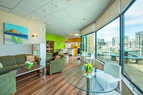 Grand Park Hotel & Suites Downtown Vancouver, Ascend Hotel Collection