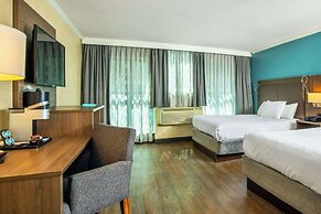 Grand Park Hotel & Suites Downtown Vancouver, Ascend Hotel Collection