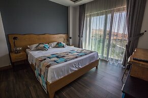 Degirmenburnu Residence