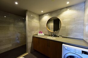 Degirmenburnu Residence