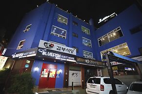 Bluefish Guesthouse - Hostel