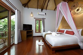 PingChan Koh Phangan Beachfront Resort