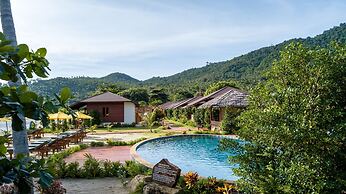 PingChan Koh Phangan Beachfront Resort