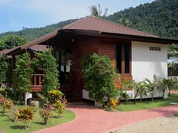 PingChan Koh Phangan Beachfront Resort