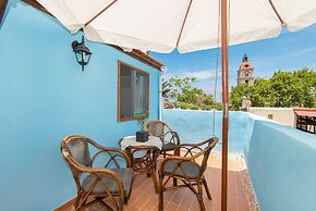 Old Town Roloi House