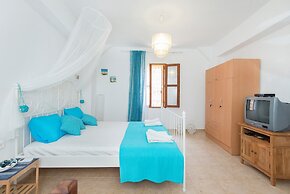 Old Town Roloi House