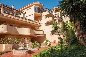 Aloha Hill Club Golf & Spa Apartments