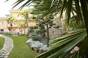 Aloha Hill Club Golf & Spa Apartments