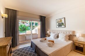 Aloha Hill Club Golf & Spa Apartments