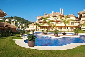 Aloha Hill Club Golf & Spa Apartments