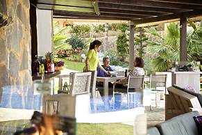 Aloha Hill Club Golf & Spa Apartments