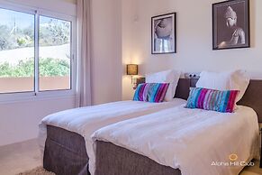 Aloha Hill Club Golf & Spa Apartments