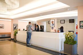 2000 HOTEL Downtown Kigali