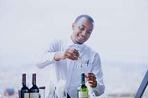 2000 HOTEL Downtown Kigali