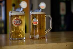 2000 HOTEL Downtown Kigali