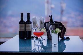 2000 HOTEL Downtown Kigali