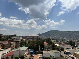 2000 HOTEL Downtown Kigali