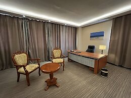 2000 HOTEL Downtown Kigali