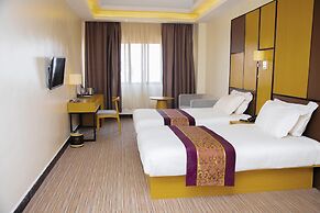 2000 HOTEL Downtown Kigali