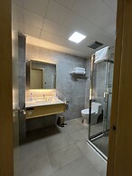 2000 HOTEL Downtown Kigali