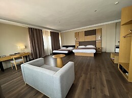 2000 HOTEL Downtown Kigali