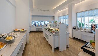 The Beachfront Hotel Adult Only 16 Plus