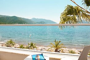 The Beachfront Hotel Adult Only 16 Plus