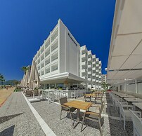 The Beachfront Hotel Adult Only 16 Plus