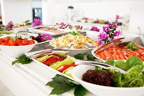 The Beachfront Hotel Adult Only 16 Plus