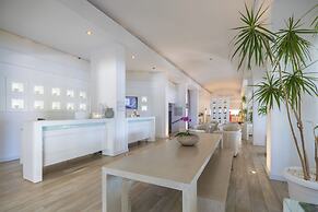 The Beachfront Hotel Adult Only 16 Plus