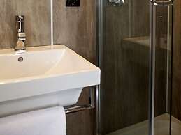 The Tower Gastro Pub & Apartments