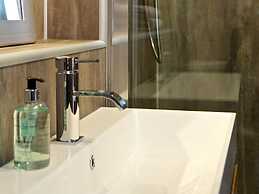 The Tower Gastro Pub & Apartments