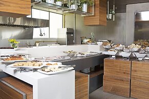 DoubleTree by Hilton Santiago Kennedy