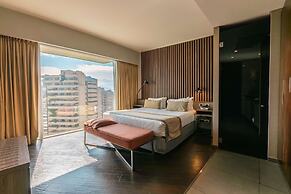 DoubleTree by Hilton Santiago Kennedy