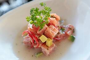 DoubleTree by Hilton Santiago Kennedy