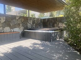 DoubleTree by Hilton Santiago Kennedy