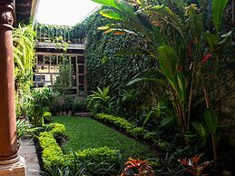 Naif Boutique Hotel