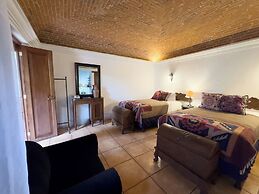 Naif Boutique Hotel